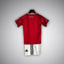 Conjunto Infantil Manchester United home 2025/26