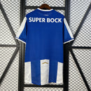 Camisola primeiro equipamento azul/branco 2025/26 Emblema bordado